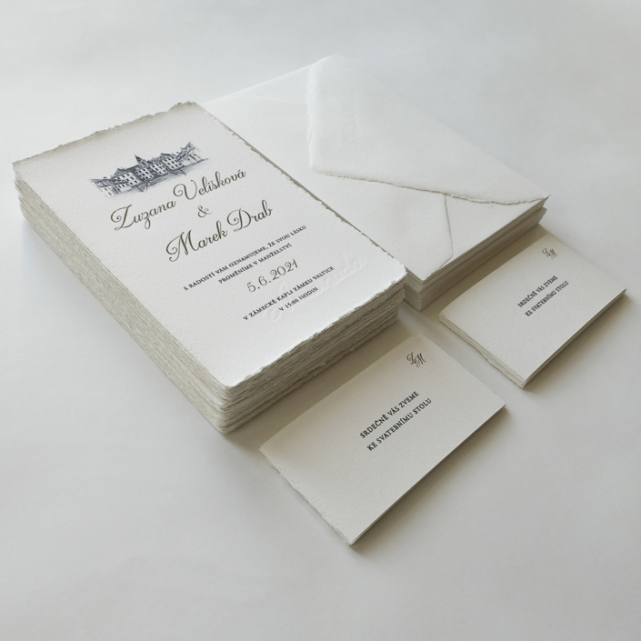 Hochzeitseinladung im Letterpress auf handgeschöpftem Papier mit Umschlägen und Karten