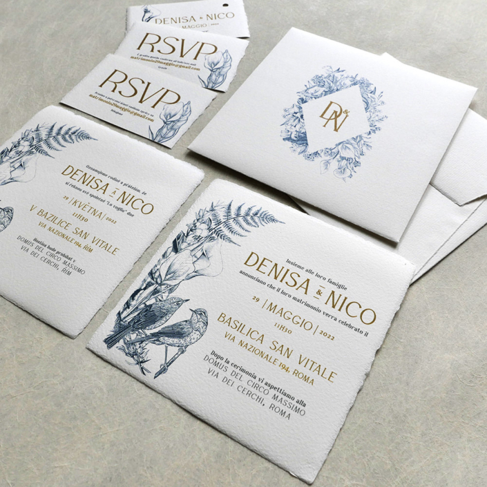 Individuelle Hochzeitspapeterie aus handgeschöpftem Papier mit Einladung, RSVP-Karten und Umschlägen