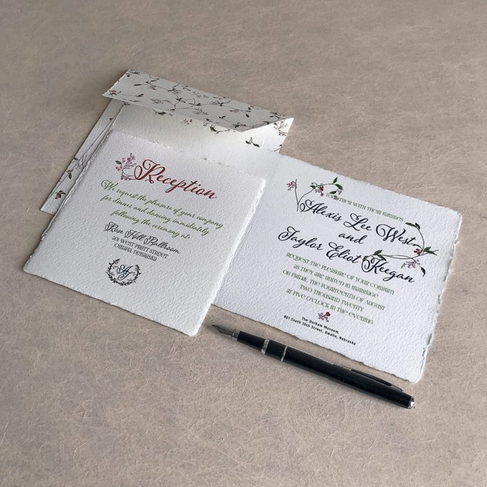 Hochzeitseinladung Tuscany aus handgeschöpftem Büttenpapier mit floralen Motiven