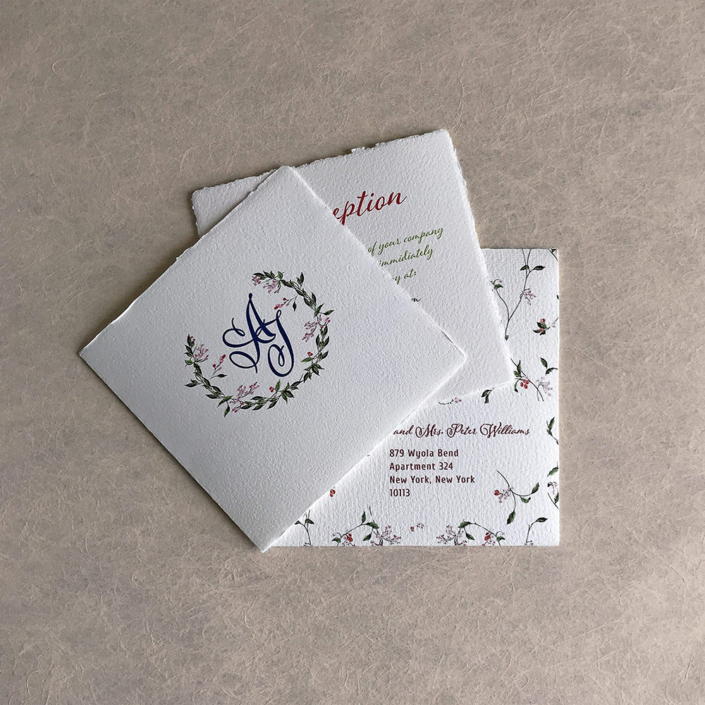 Hochzeitseinladung Tuscany aus handgeschöpftem Büttenpapier mit floralen Motiven