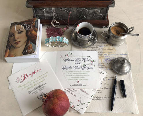 Hochzeitseinladung Tuscany aus handgeschöpftem Büttenpapier mit floralen Motiven